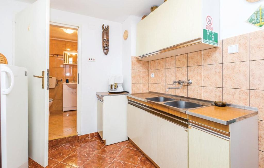 Apartment Tina Sveti Juraj Сень Экстерьер фото