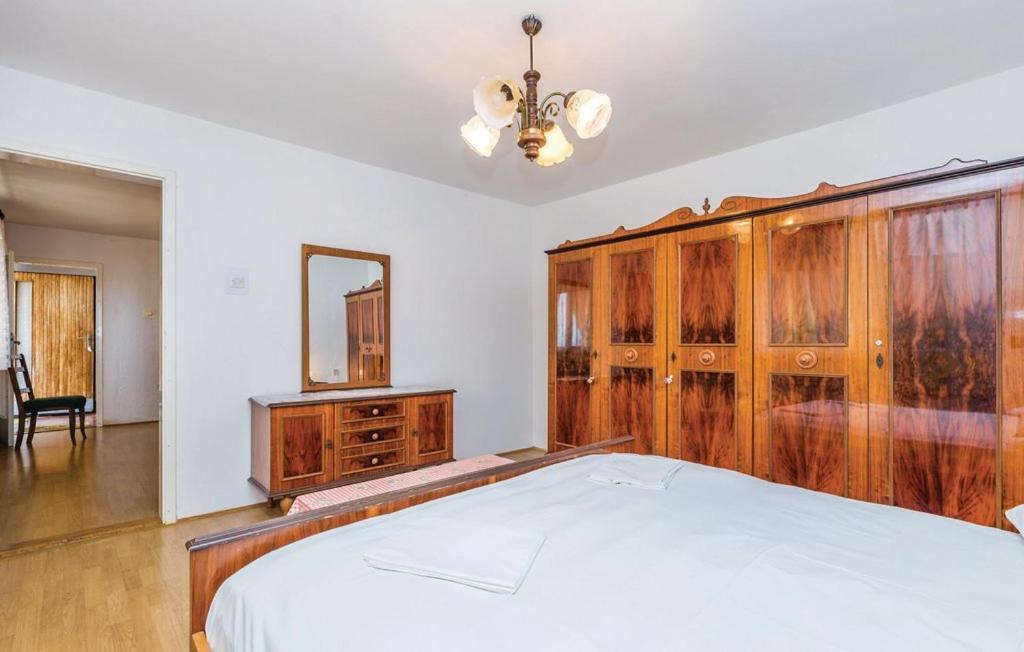 Apartment Tina Sveti Juraj Сень Экстерьер фото